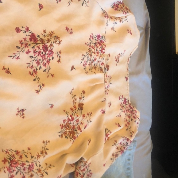 Top - Picture 3 of 4